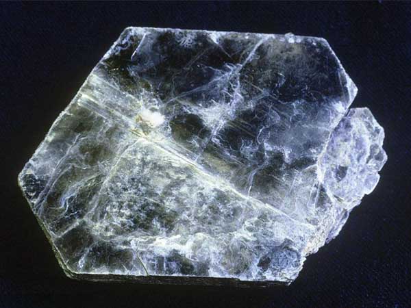 定制設(shè)備，云母的粉碎的加工流程